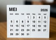 Ilustrasi Kalender Bulan Mei 2026